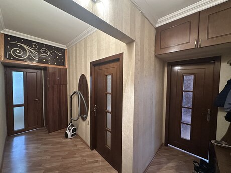 3 otaqlı köhnə tikili - Xalqlar Dostluğu m. - 75 m²
