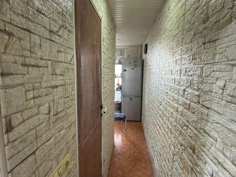 3 otaqlı köhnə tikili - Elmlər Akademiyası m. - 70 m²