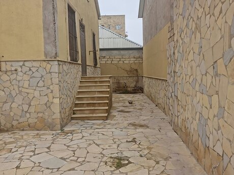 3 otaqlı həyət evi/bağ evi - Lökbatan q. - 95 m²