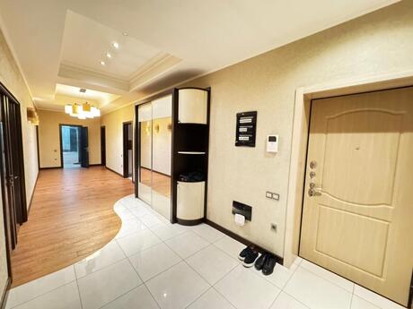 3 otaqlı yeni tikili - Ağ şəhər q. - 165 m²