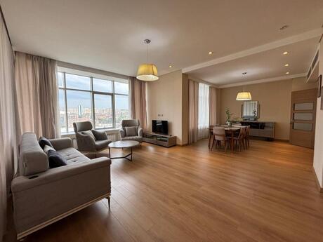 4 otaqlı yeni tikili - Xətai r. - 201 m²