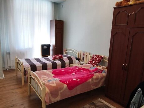 4 otaqlı yeni tikili - Nəsimi r. - 128 m²