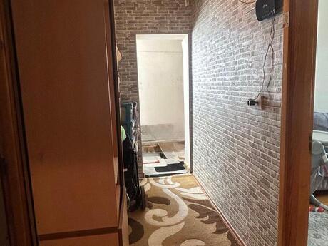 3 otaqlı köhnə tikili - Memar Əcəmi m. - 70 m²
