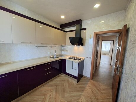 2 otaqlı köhnə tikili - 8-ci mikrorayon q. - 65 m²