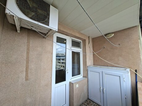 2 otaqlı köhnə tikili - 8-ci mikrorayon q. - 65 m²