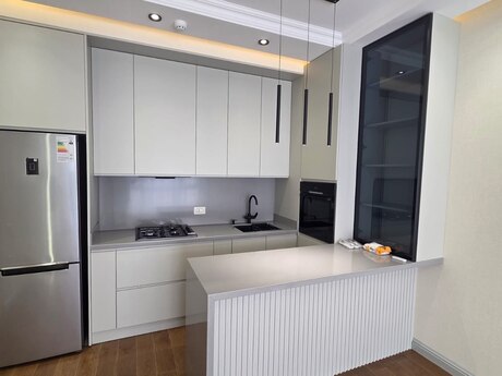 3 otaqlı yeni tikili - Bakmil m. - 70 m²
