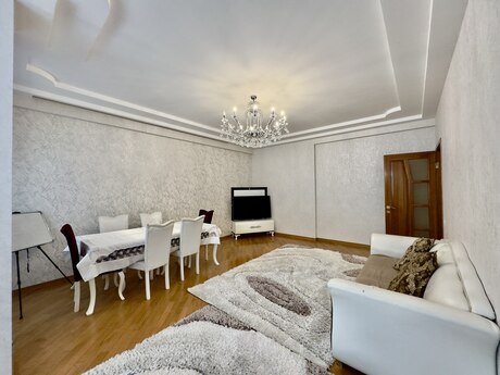 4-комн. новостройка - м. Мемар Аджеми - 155 м²