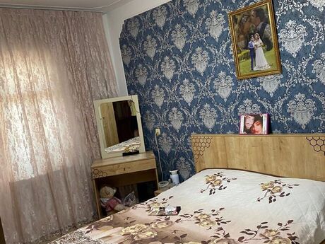 3 otaqlı köhnə tikili - Binəqədi r. - 90 m²