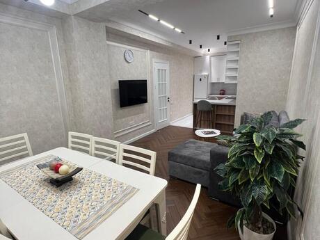 2 otaqlı yeni tikili - Şah İsmayıl Xətai m. - 72 m²