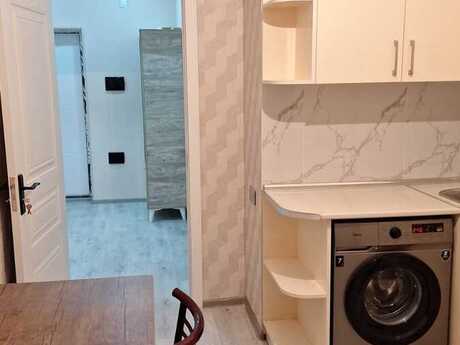 1 otaqlı yeni tikili - İnşaatçılar m. - 45 m²
