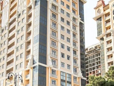 3-комн. новостройка - м. 28 мая - 150 м²