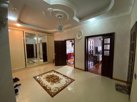 3-комн. новостройка - м. Низами - 160 м²