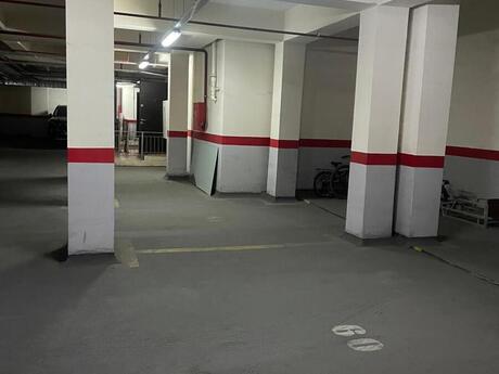 Qaraj - Ağ şəhər q. - 95 m²