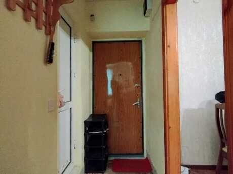 2 otaqlı köhnə tikili - Elmlər Akademiyası m. - 45 m²