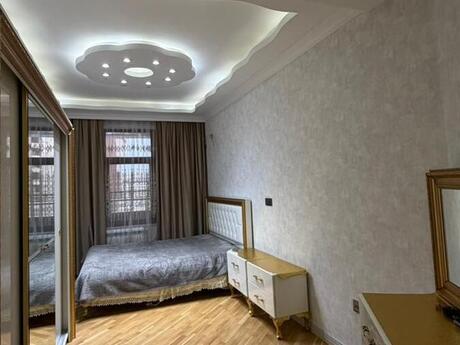 4 otaqlı yeni tikili - Nəsimi r. - 247 m²