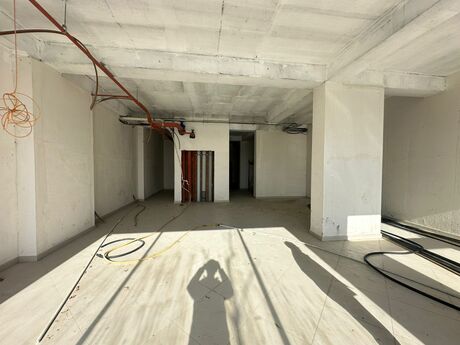 Obyekt - Ağ şəhər q. - 600 m²