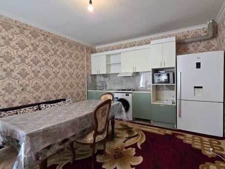 3-комн. вторичка - м. Иншаатчылар - 60 м²