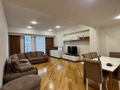 4 otaqlı yeni tikili - Nəsimi r. - 220 m²