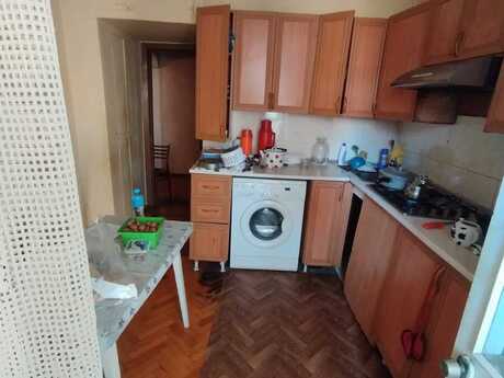 3 otaqlı köhnə tikili - Nəriman Nərimanov m. - 80 m²