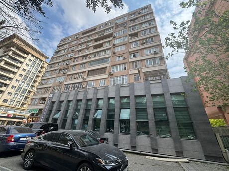 2 otaqlı köhnə tikili - Gənclik m. - 65 m²