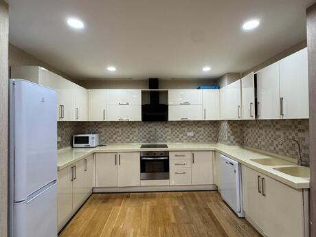 3 otaqlı yeni tikili - Nəsimi r. - 120 m²