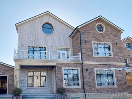 6 otaqlı həyət evi/bağ evi - Buzovna q. - 380 m²