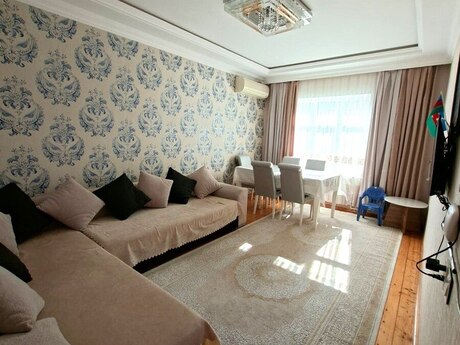 2 otaqlı köhnə tikili - İnşaatçılar m. - 60 m²