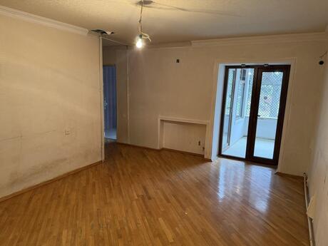 3 otaqlı köhnə tikili - İçəri Şəhər m. - 100 m²