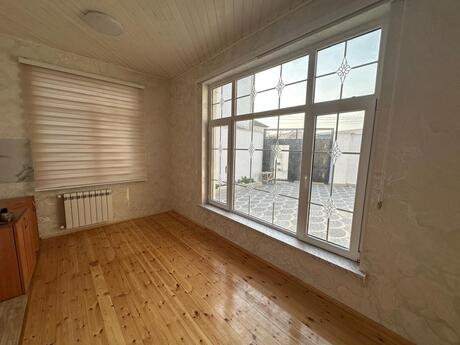 4 otaqlı həyət evi/bağ evi - Buzovna q. - 165 m²