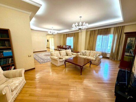 5 otaqlı yeni tikili - 28 May m. - 395 m²