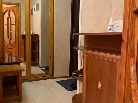 1 otaqlı köhnə tikili - Elmlər Akademiyası m. - 35 m²