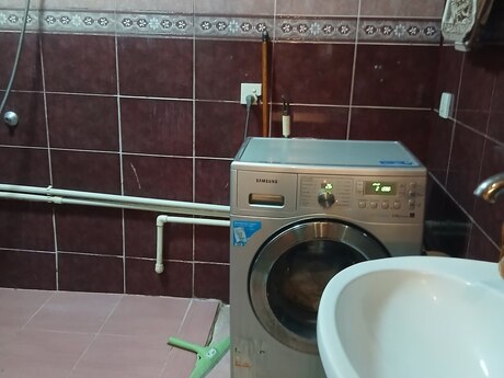 3 otaqlı köhnə tikili - Binəqədi r. - 70 m²