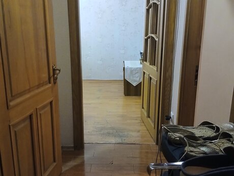 3 otaqlı köhnə tikili - Binəqədi r. - 70 m²