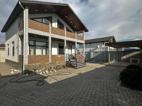 4 otaqlı həyət evi/bağ evi - Buzovna q. - 200 m²