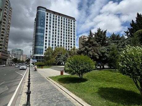 3-комн. новостройка - Насиминский  р. - 103 м²