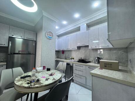 3 otaqlı yeni tikili - 28 May m. - 118 m²