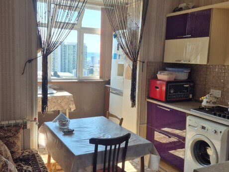 3 otaqlı köhnə tikili - Həzi Aslanov m. - 81 m²