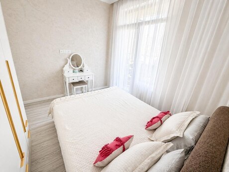 2 otaqlı yeni tikili - Yeni Günəşli q. - 50 m²