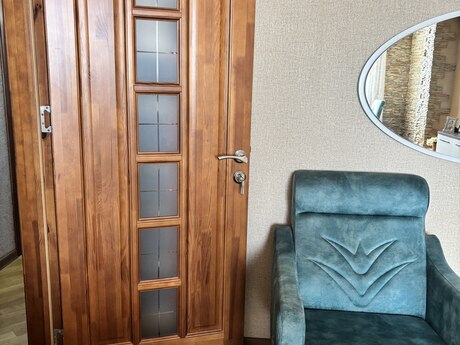 3 otaqlı köhnə tikili - Azadlıq Prospekti m. - 65 m²