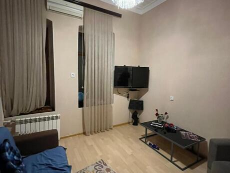 6 otaqlı köhnə tikili - İçəri Şəhər m. - 250 m²