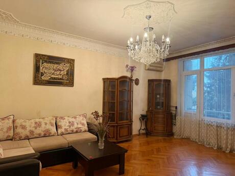 3-комн. вторичка - м. Ичеришехер - 120 м²