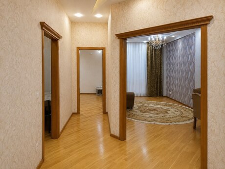 2 otaqlı yeni tikili - Elmlər Akademiyası m. - 80 m²