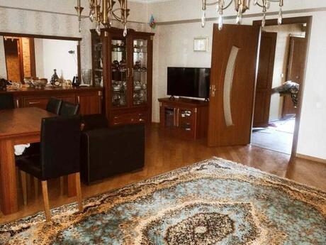 Elan №6112950 - Bakı, Nəsimi r., 4 otaqlı, 120 m², 4/9 mərtəbə