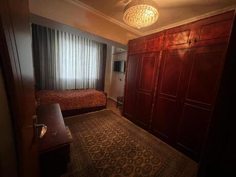 4 otaqlı köhnə tikili - Nəsimi r. - 120 m²