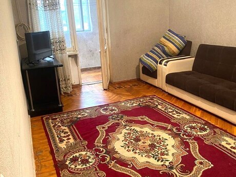 1 otaqlı köhnə tikili - Nəriman Nərimanov m. - 45 m²