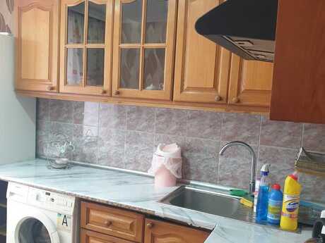 3 otaqlı köhnə tikili - 28 May m. - 50 m²