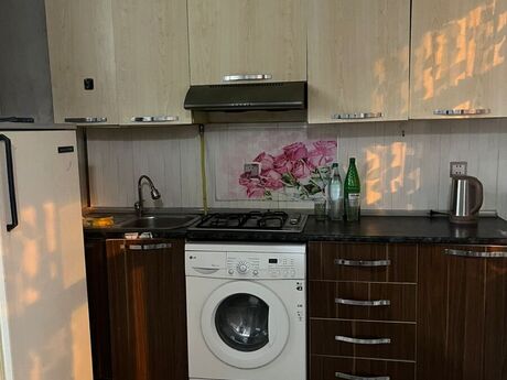 2 otaqlı köhnə tikili - Gənclik m. - 50 m²