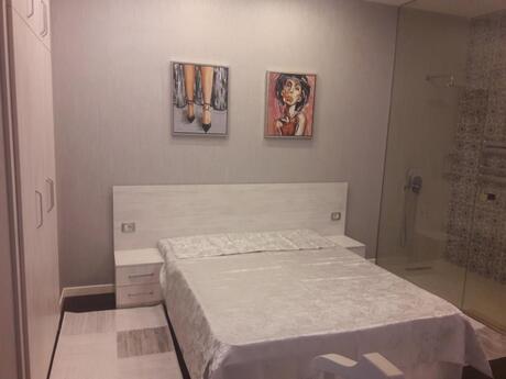 2 otaqlı köhnə tikili - Sahil m. - 75 m²