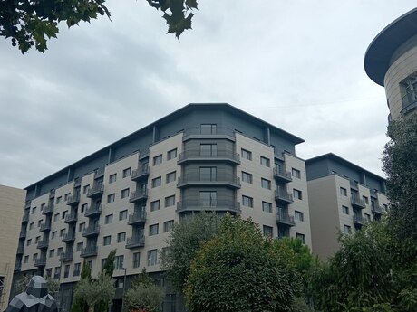 3 otaqlı yeni tikili - Ağ şəhər q. - 140 m²