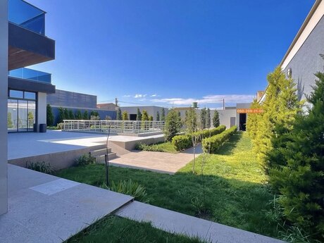 7 otaqlı həyət evi/bağ evi - Şüvəlan q. - 600 m²